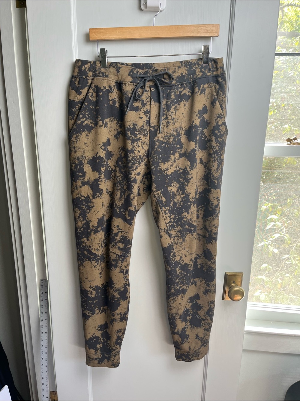 Lululemon City Sweat Joggers Brown Camo Drawstrings Performance Stretch Men’s XL